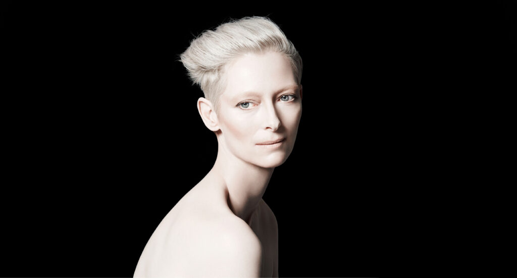 NARS Visual publicitario de la colección primavera-2015, con la actriz Tilda Swinton.