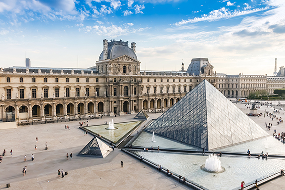 LOUVRE Paris Francia