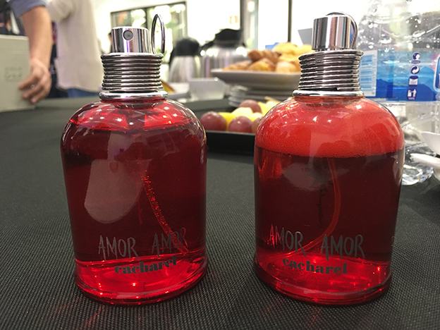 perfume verdadero y falso Amor Amor Cacharel